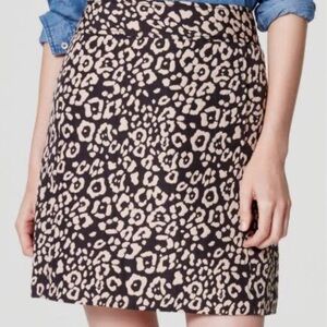 LOFT Black & Blush pink leopard Print Skirt Size 4p